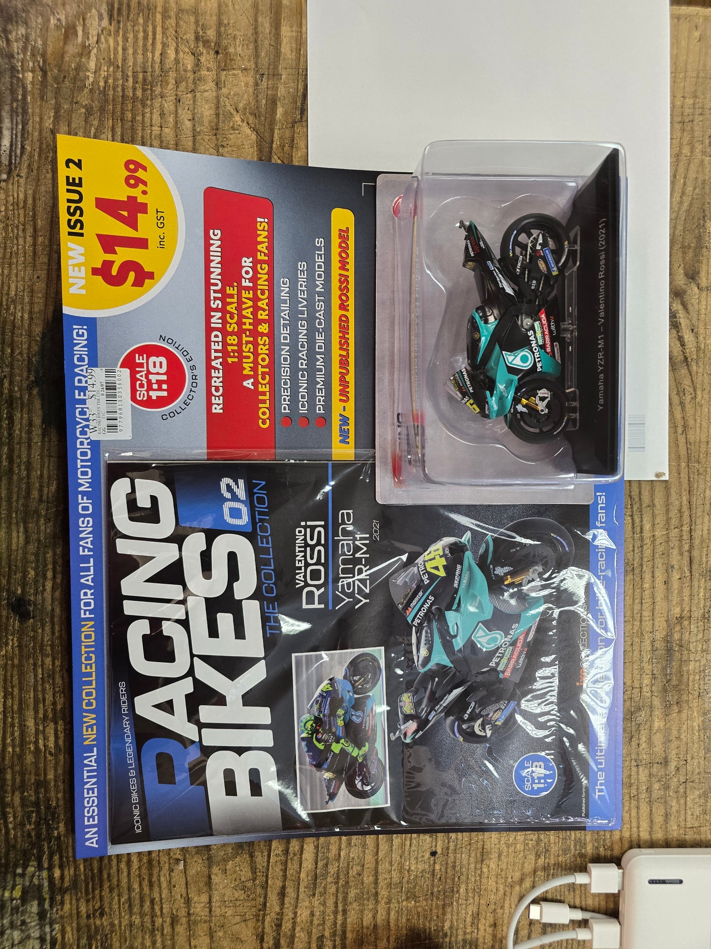 Valentino Rossi Yamaha YZR-M1 2021 #02 1:18 Scale Racing Bikes Collection